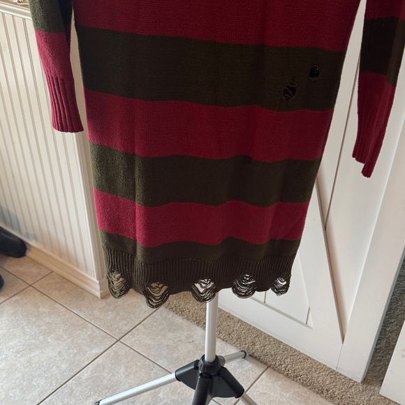 SPIRIT NIGHTMARE ON ELM STREET FREDDY KRUEGER SWEATER DRESS COSTUME ADULT  M - Picture 7 of 7